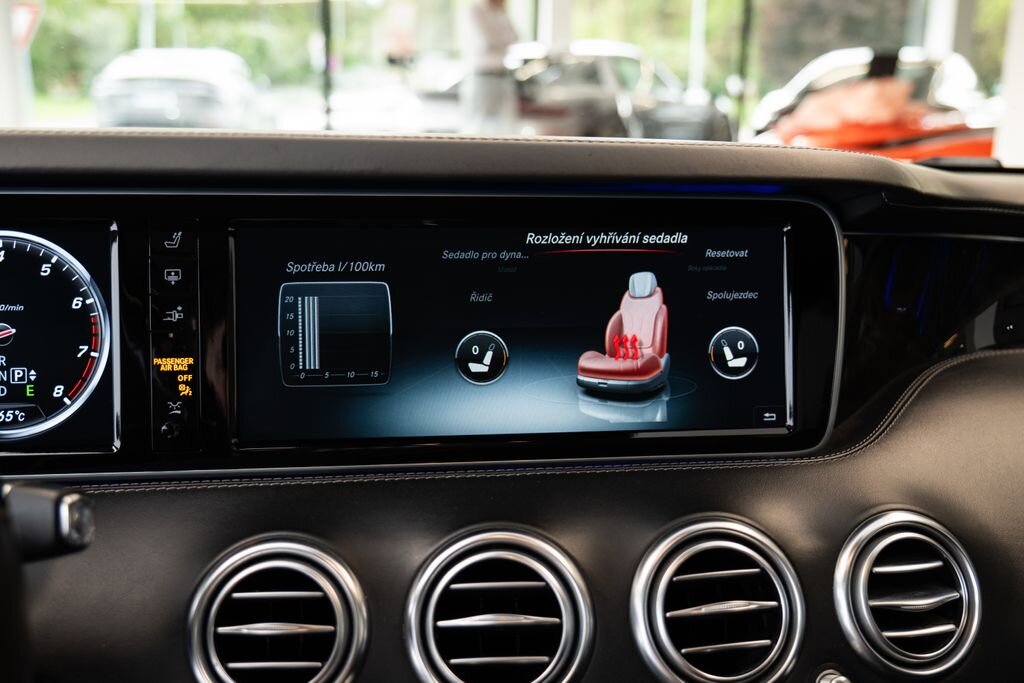 Mercedes-Benz Třídy S Kupé 4,7 l 335 kw