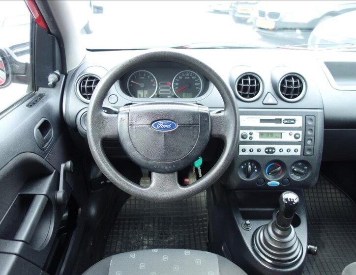 Ford Fiesta Hatchback 1,3 l 51 kw