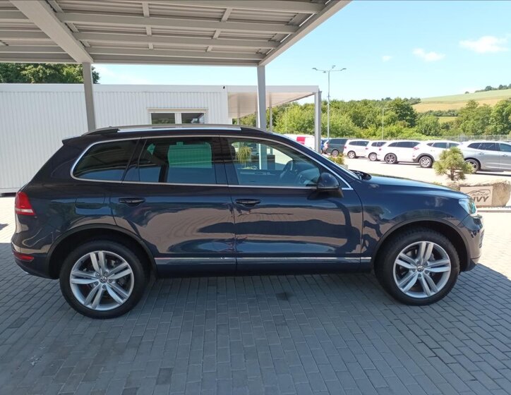 Volkswagen Touareg SUV / Terénní 3,0 l 176 kw