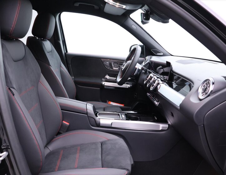 Mercedes-Benz GLB 15