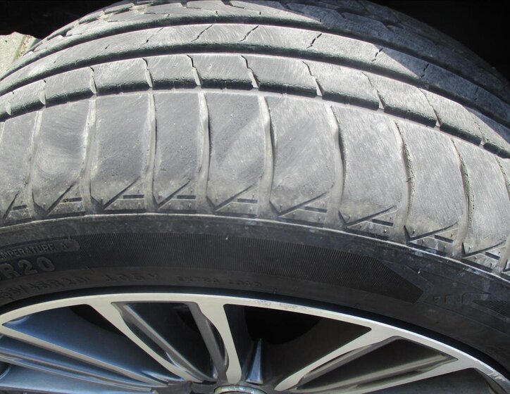 Volvo XC60 SUV 2,4 l 133 kw