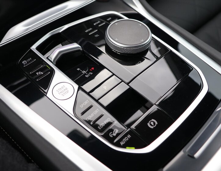 BMW X6 SUV 3,0 l 210 kw