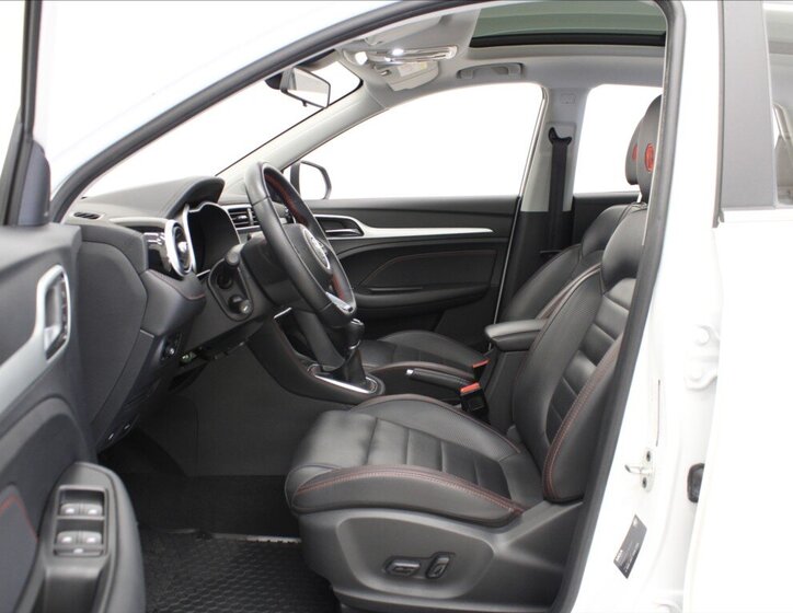 MG ZS SUV / Terénní 999,0 82 kw