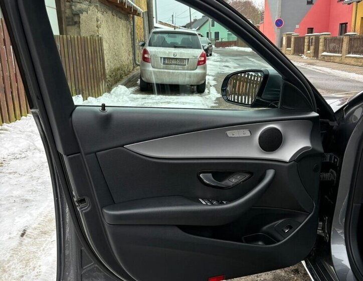 Mercedes-Benz Třídy E Kombi 0,0 0