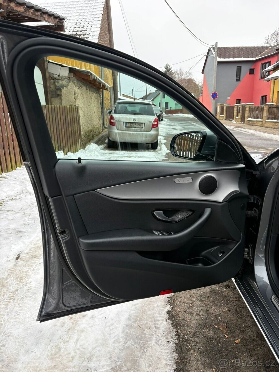 Mercedes-Benz Třídy E Kombi 0,0 0