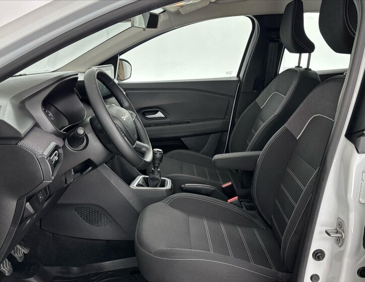 Dacia Sandero Hatchback 999,0 67 kw