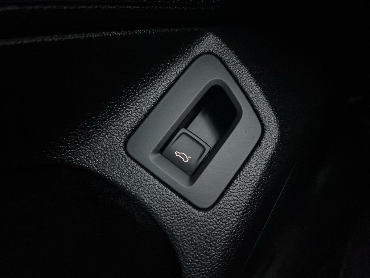 Volkswagen Passat Kombi 2,0 l 140 kw