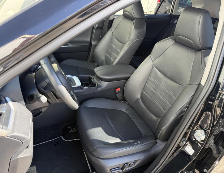 Toyota RAV4 SUV / Terénní 2,5 l 131 kw