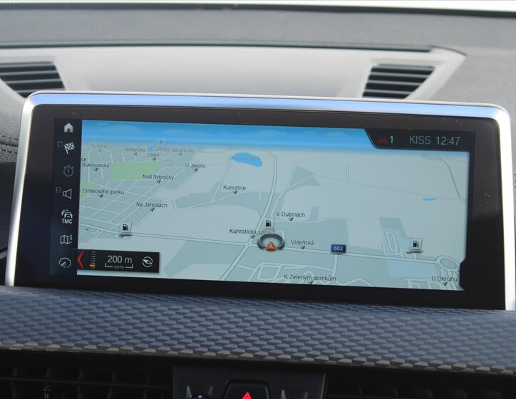 BMW X2 SUV / Terénní 2,0 l 140 kw