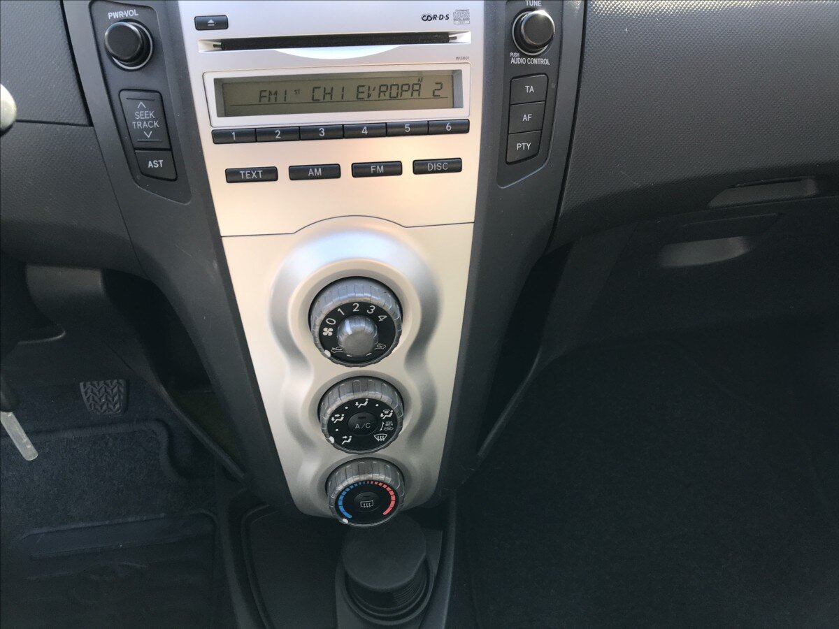 Toyota Yaris Hatchback 998,0 51 kw