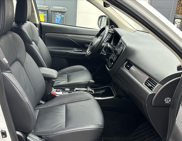 Mitsubishi Outlander 15