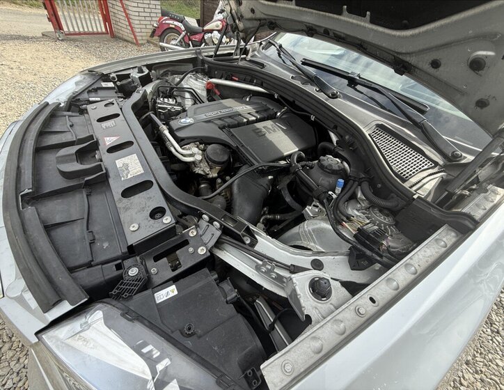 BMW X3 SUV / Terénní 3,0 l 225 kw