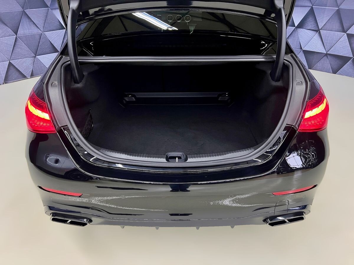 Mercedes-Benz Třídy C Sedan / Limuzína 2,0 l 190 kw