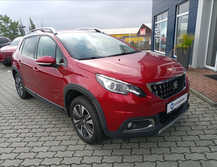 Peugeot 2008 8