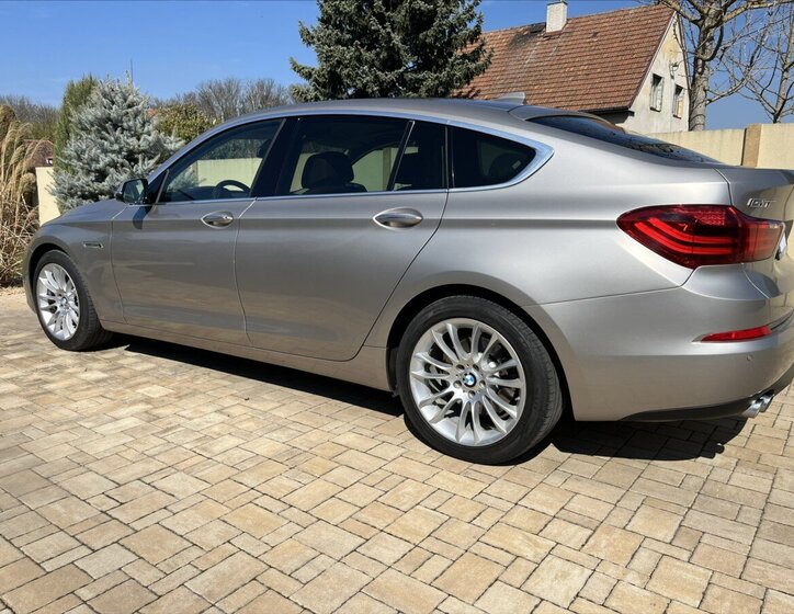 BMW Řada 5 Sedan / Limuzína 3,0 l 190 kw
