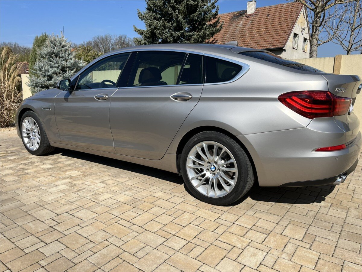 BMW Řada 5 Sedan / Limuzína 3,0 l 190 kw