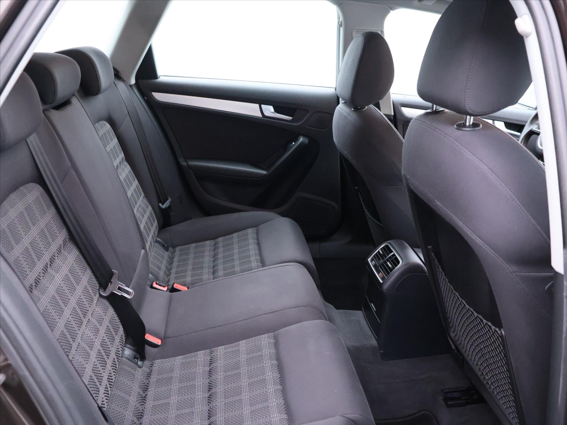 Audi A4 Kombi 2,0 l 110 kw