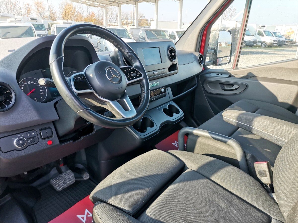 Mercedes-Benz Sprinter Valník 3,0 l 140 kw