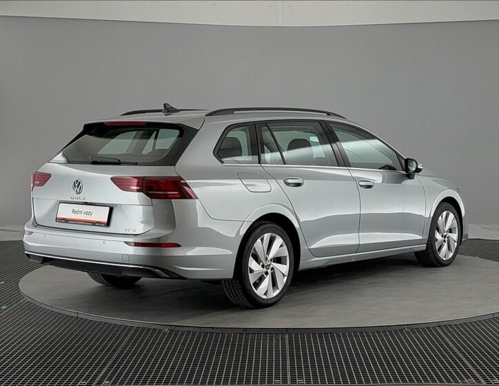 Volkswagen Golf Kombi 1,5 l 110 kw