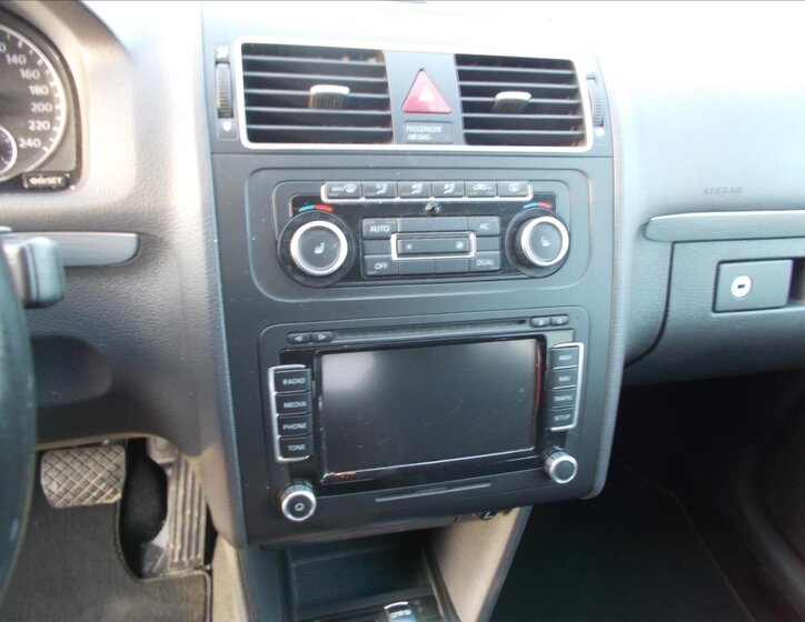 Volkswagen Touran MPV 1,6 l 77 kw