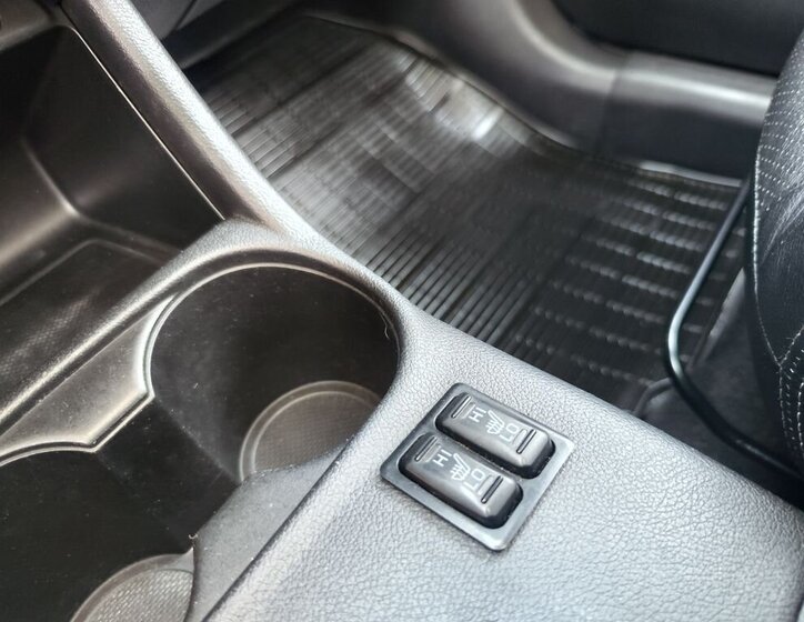 Mitsubishi Outlander SUV / Terénní 2,3 l 110 kw