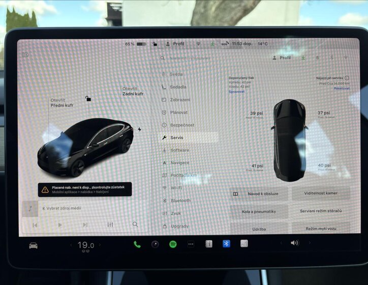 Tesla Model 3 Sedan / Limuzína 0,0 239 kw