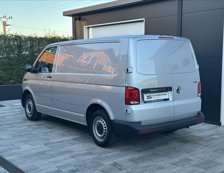 Volkswagen Transporter Skříň 2,0 l 110 kw