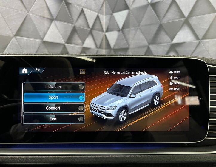 Mercedes-Benz GLS SUV / Terénní 4,0 l 360 kw