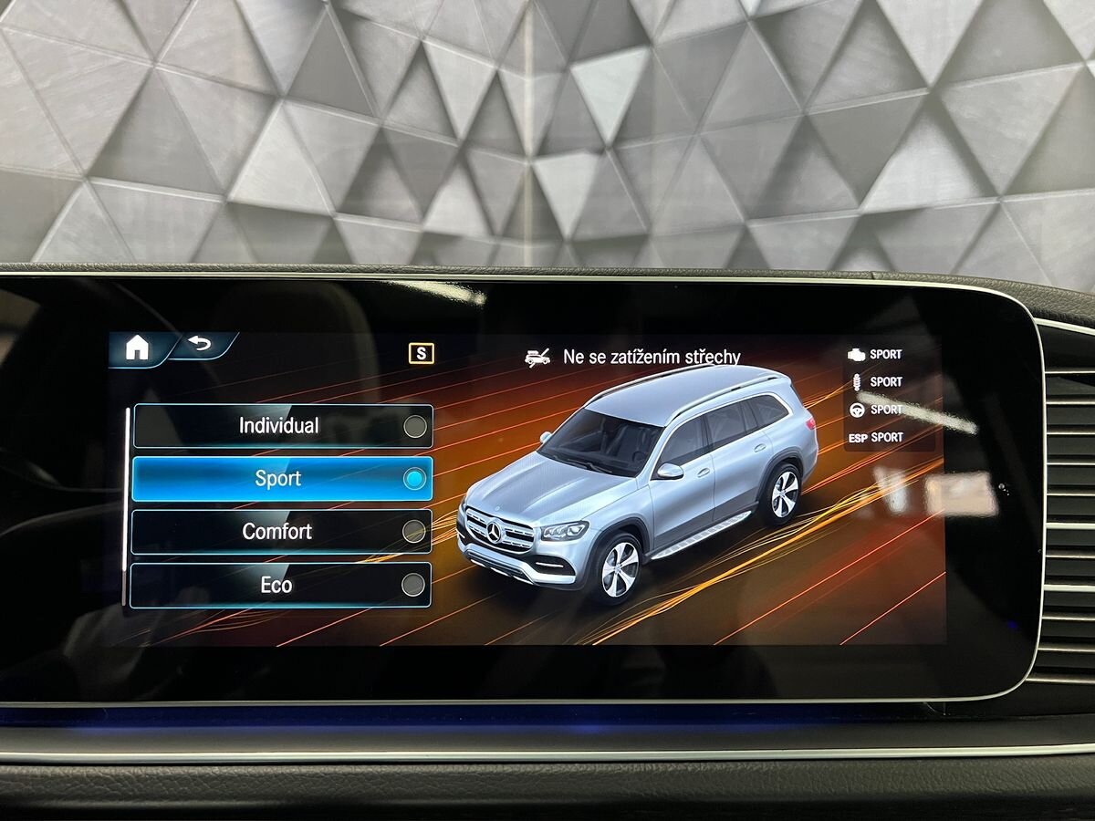 Mercedes-Benz GLS SUV / Terénní 4,0 l 360 kw