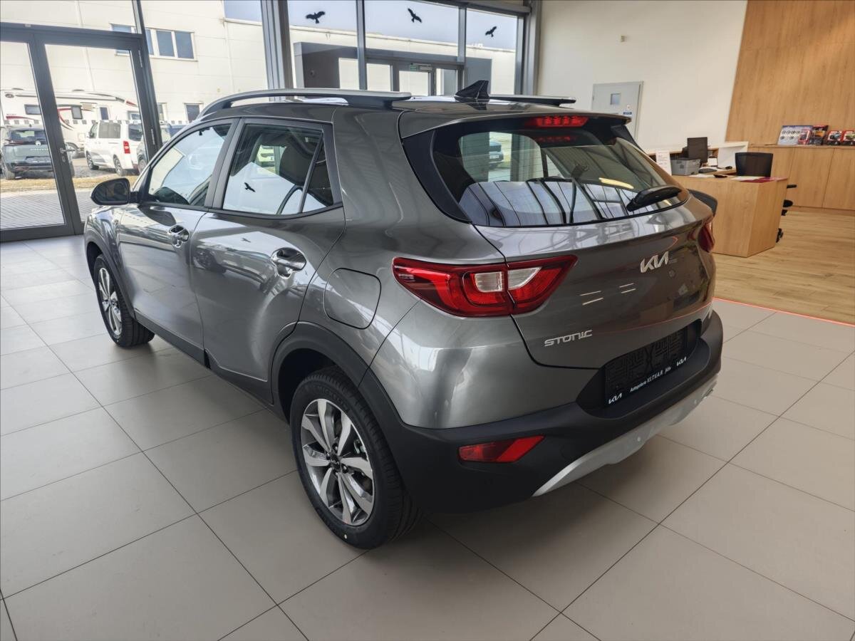 KIA Stonic CUV / Crossover 1,2 l 57 kw