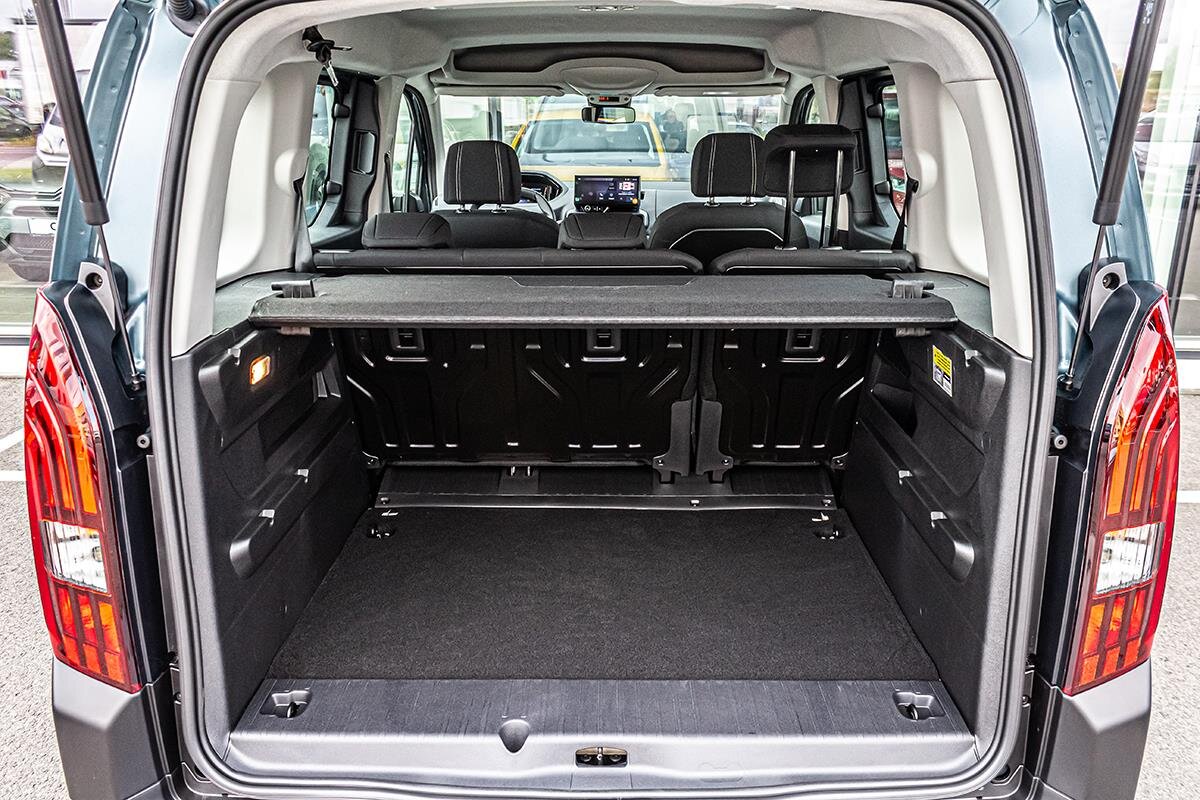 Peugeot Rifter MPV 1,5 l 96 kw