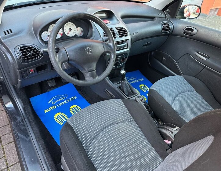 Peugeot 206 9