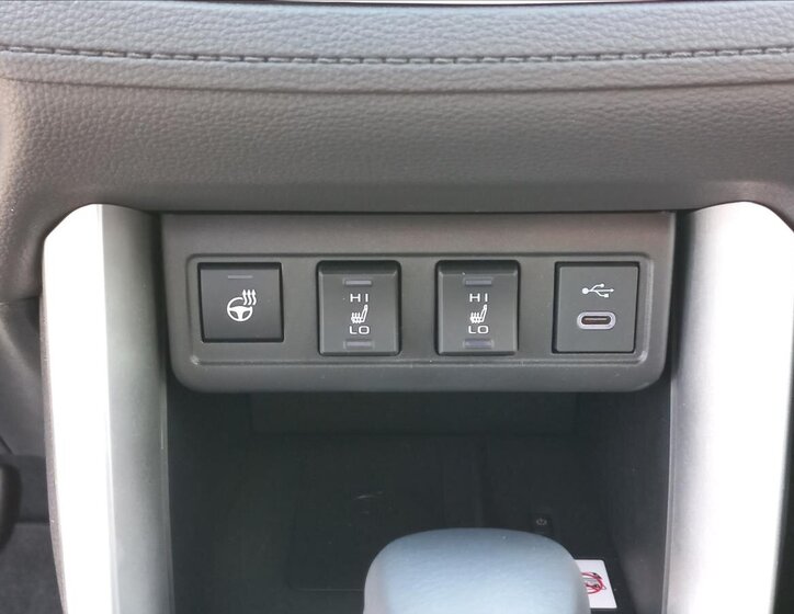 Toyota Corolla Cross SUV 2,0 l 112 kw