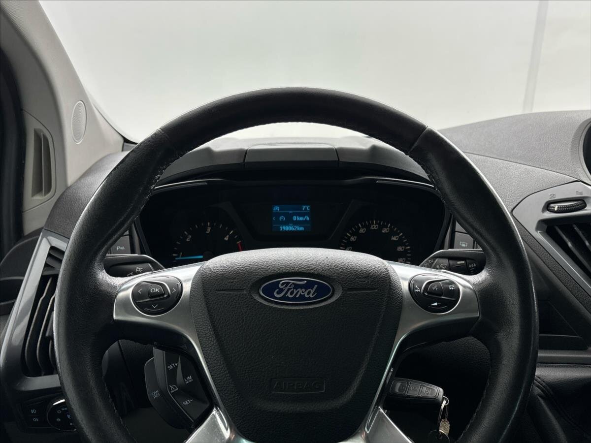 Ford Tourneo Custom Kombi 2,0 l 125 kw