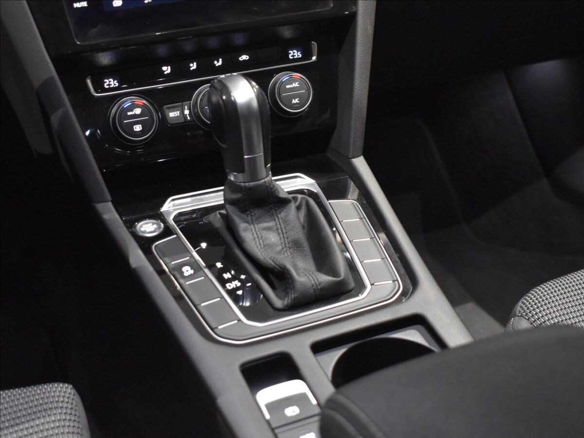 Volkswagen Arteon Liftback 1,5 l 110 kw