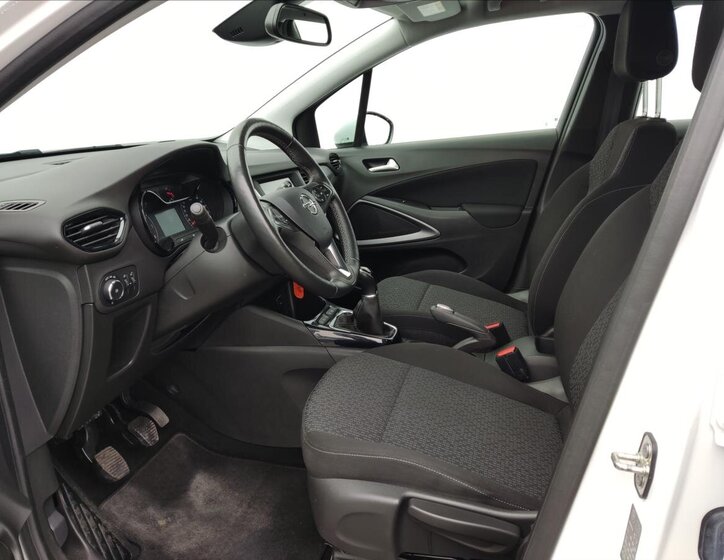 Opel Crossland X SUV 1,2 l 61 kw