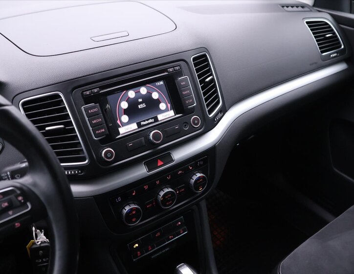 Volkswagen Sharan MPV 2,0 l 130 kw