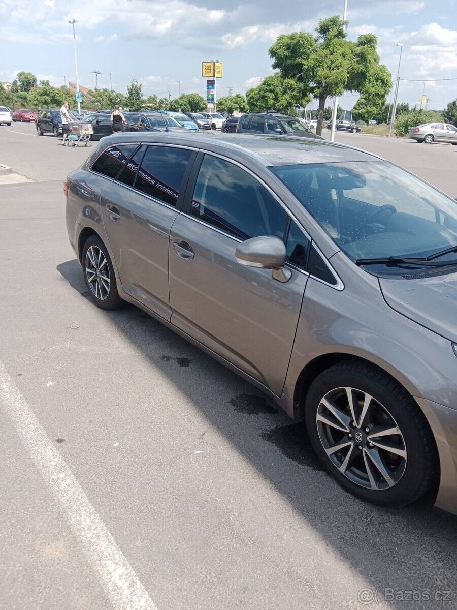 Toyota Avensis Kombi 0,0 91 kw
