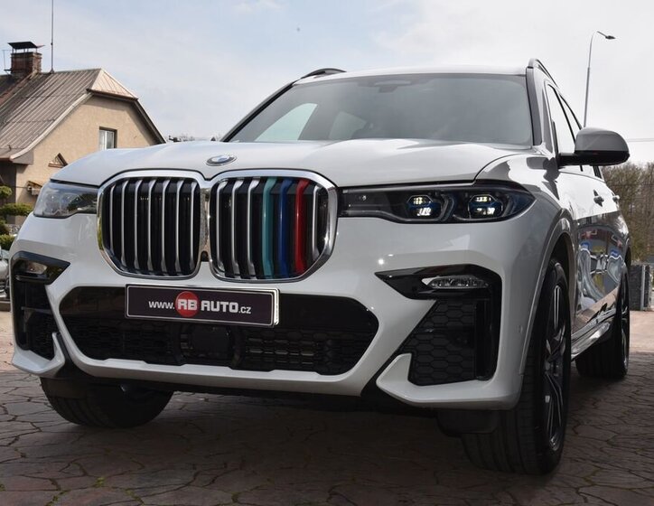 BMW X7 SUV / Terénní 3,0 l 195 kw