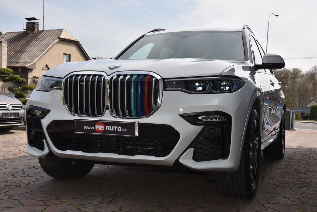 BMW X7 SUV / Terénní 3,0 l 195 kw