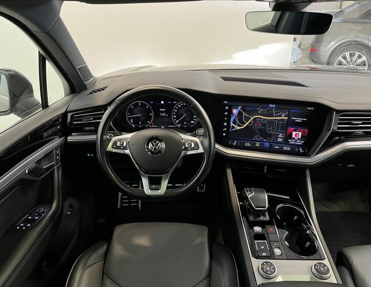 Volkswagen Touareg 5