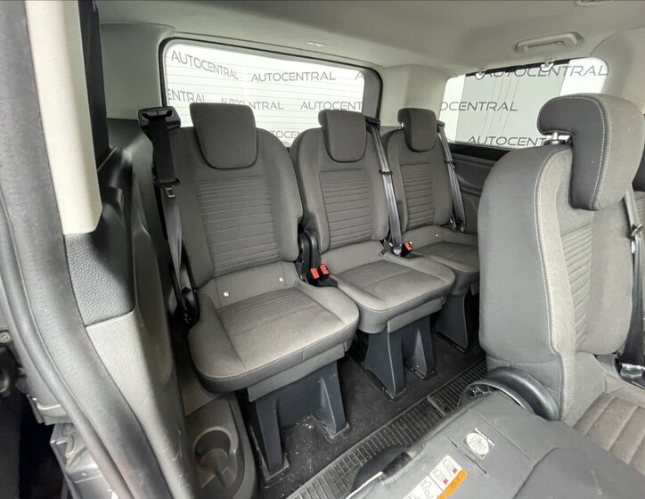 Ford Tourneo Custom MPV 2,0 l 96 kw