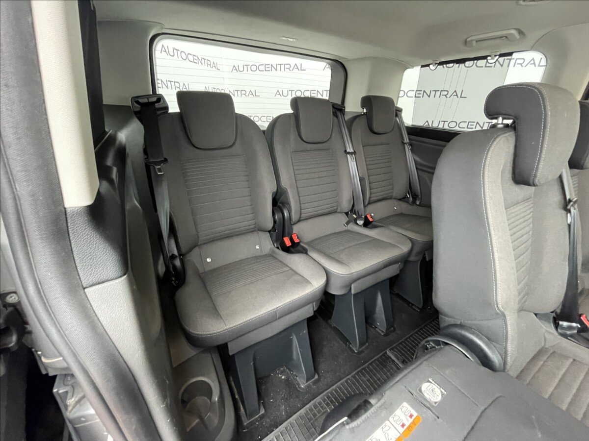 Ford Tourneo Custom MPV 2,0 l 96 kw