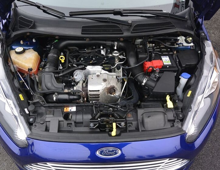 Ford Fiesta Hatchback 998,0 74 kw