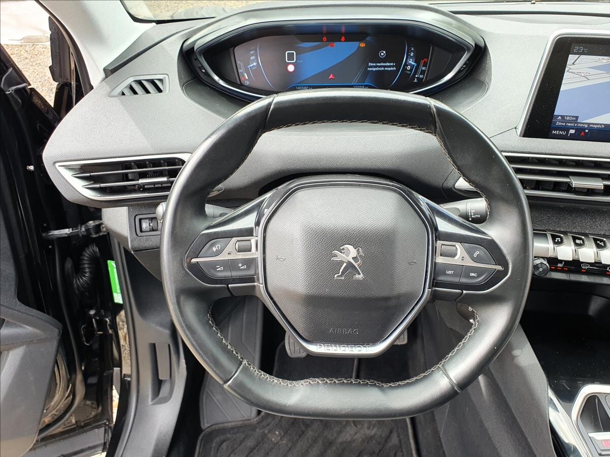 Peugeot 5008 SUV / Terénní 1,5 l 96 kw