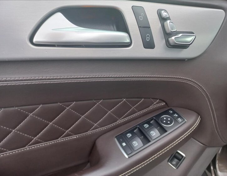 Mercedes-Benz GLE 13