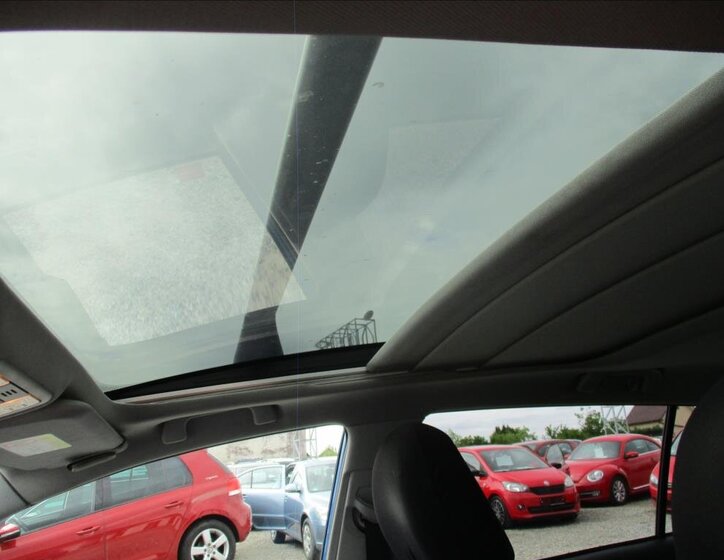 Toyota Verso Kombi 1,6 l 82 kw