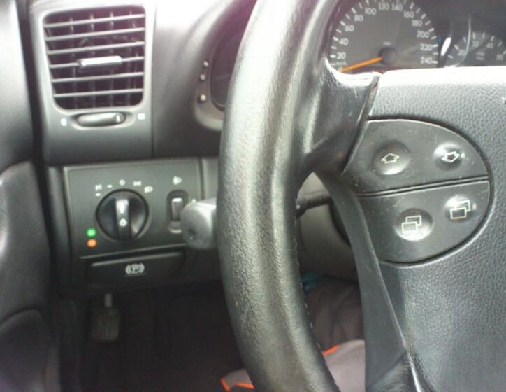 Mercedes-Benz CLK 28