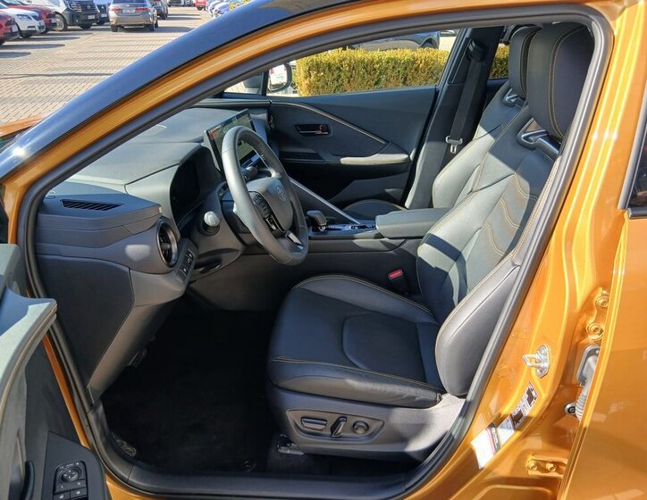 Toyota C-HR SUV / Terénní 2,0 l 112 kw