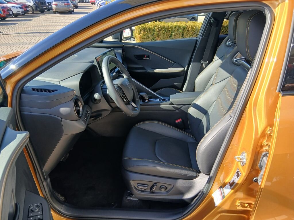 Toyota C-HR SUV / Terénní 2,0 l 112 kw